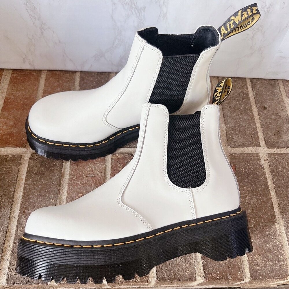 Dr. Martens 2976 Quad Platform Chelsea Boot White Leather Womens US 6 - Picture 2 of 11
